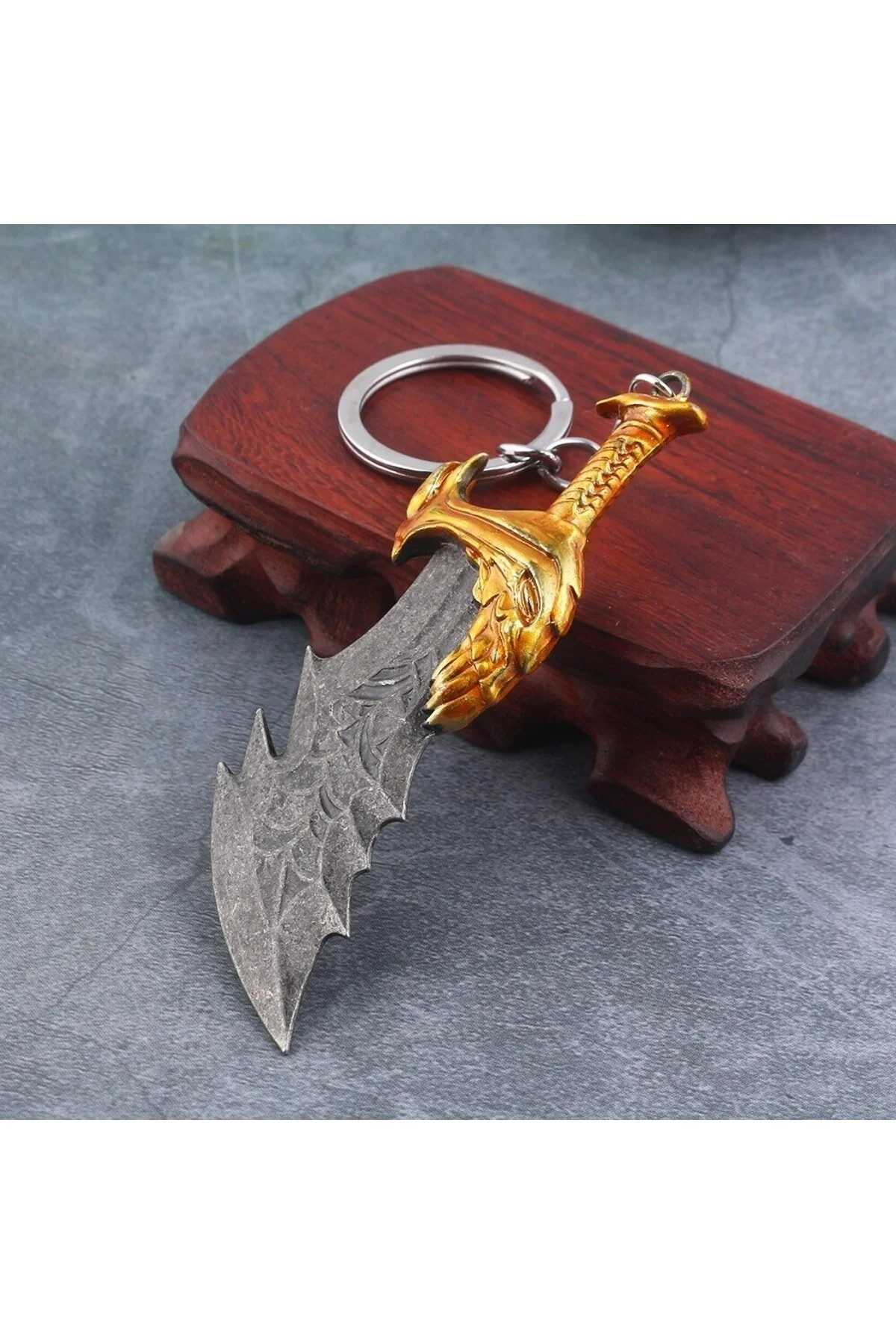 جلیقه کلید GOD OF WAR GOW RAGNAROK KRATOS BLADE CHAOS BLADES KEYCHAIN METAL PLAYSTATION 5 GOLD Genel Markalar