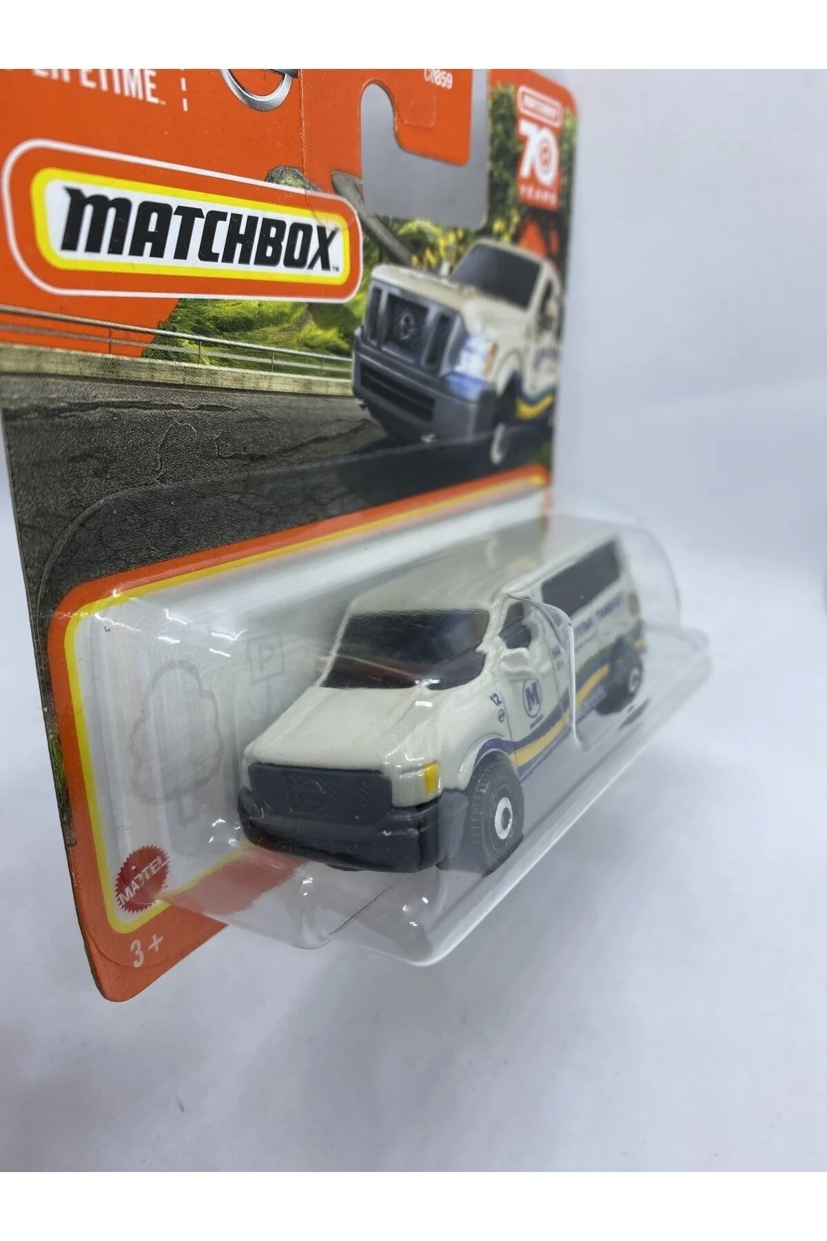 Matchbox سری ویژه 70 سالگی وانت نیسان Nv