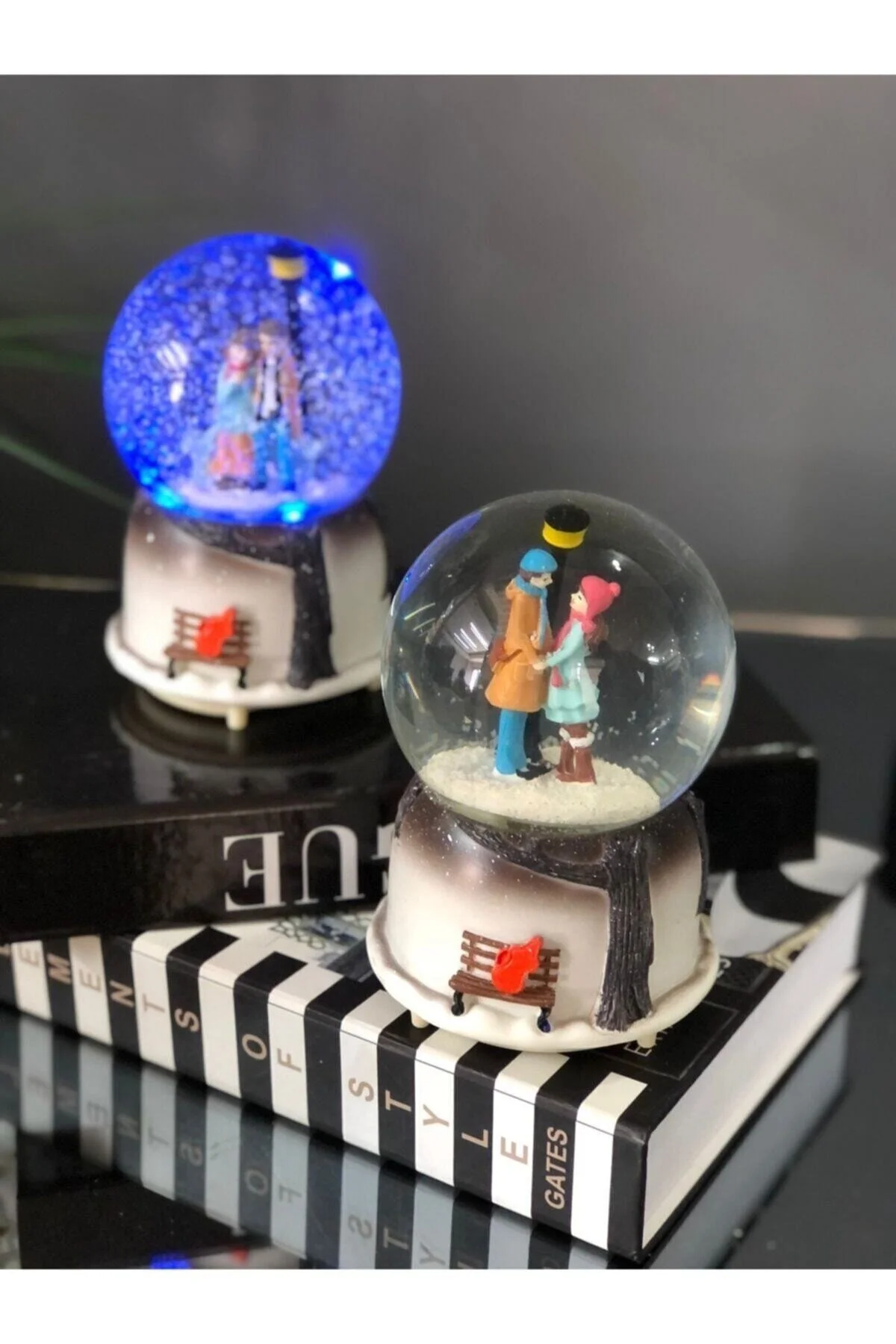 گوی برفی موتور برف خودکار موزیکال تغییر رنگ هدیه سال نو SNOW GLOBE سایز بزرگ از ترکیه Masalsı Concept