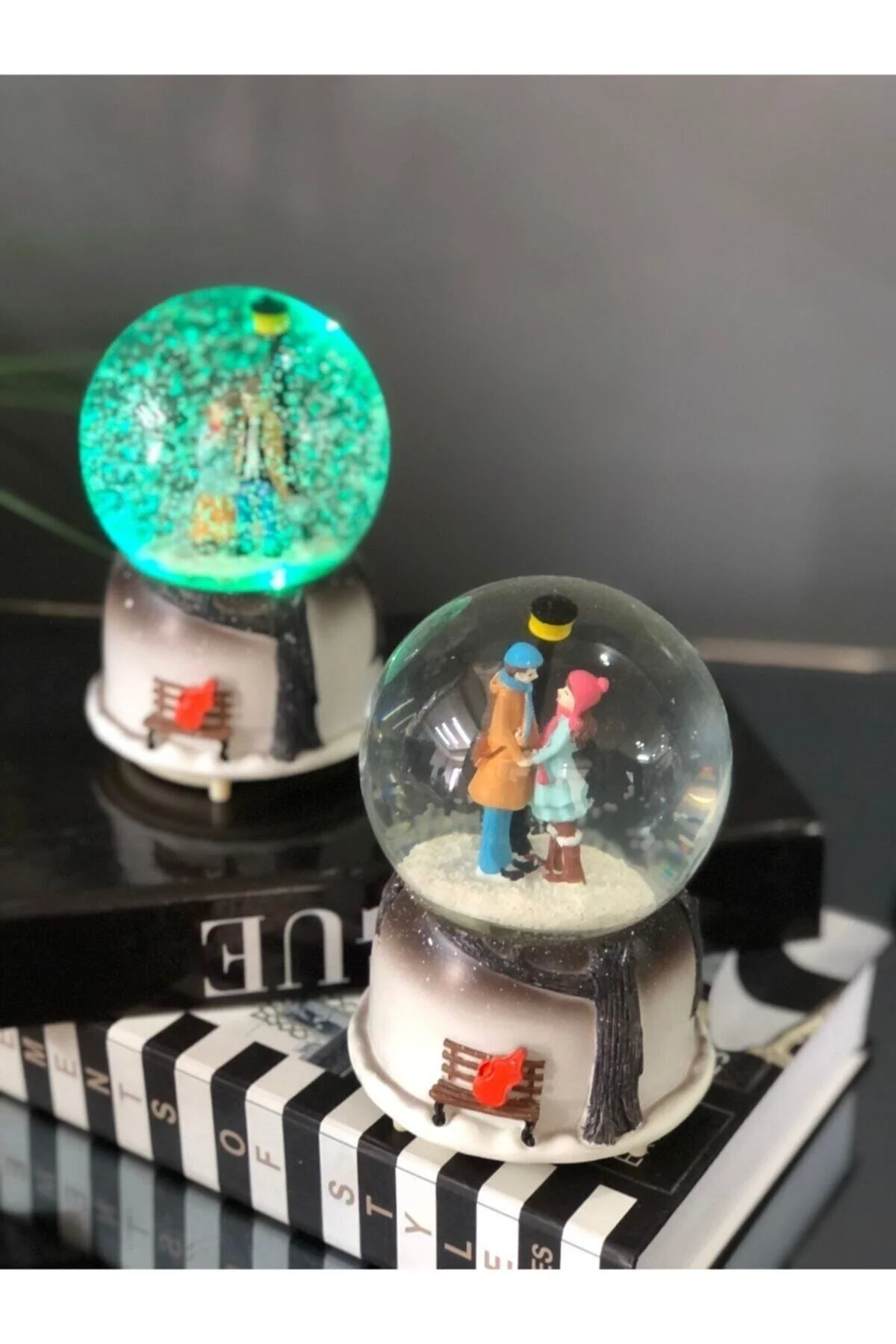 گوی برفی موتور برف خودکار موزیکال تغییر رنگ هدیه سال نو SNOW GLOBE سایز بزرگ از ترکیه Masalsı Concept