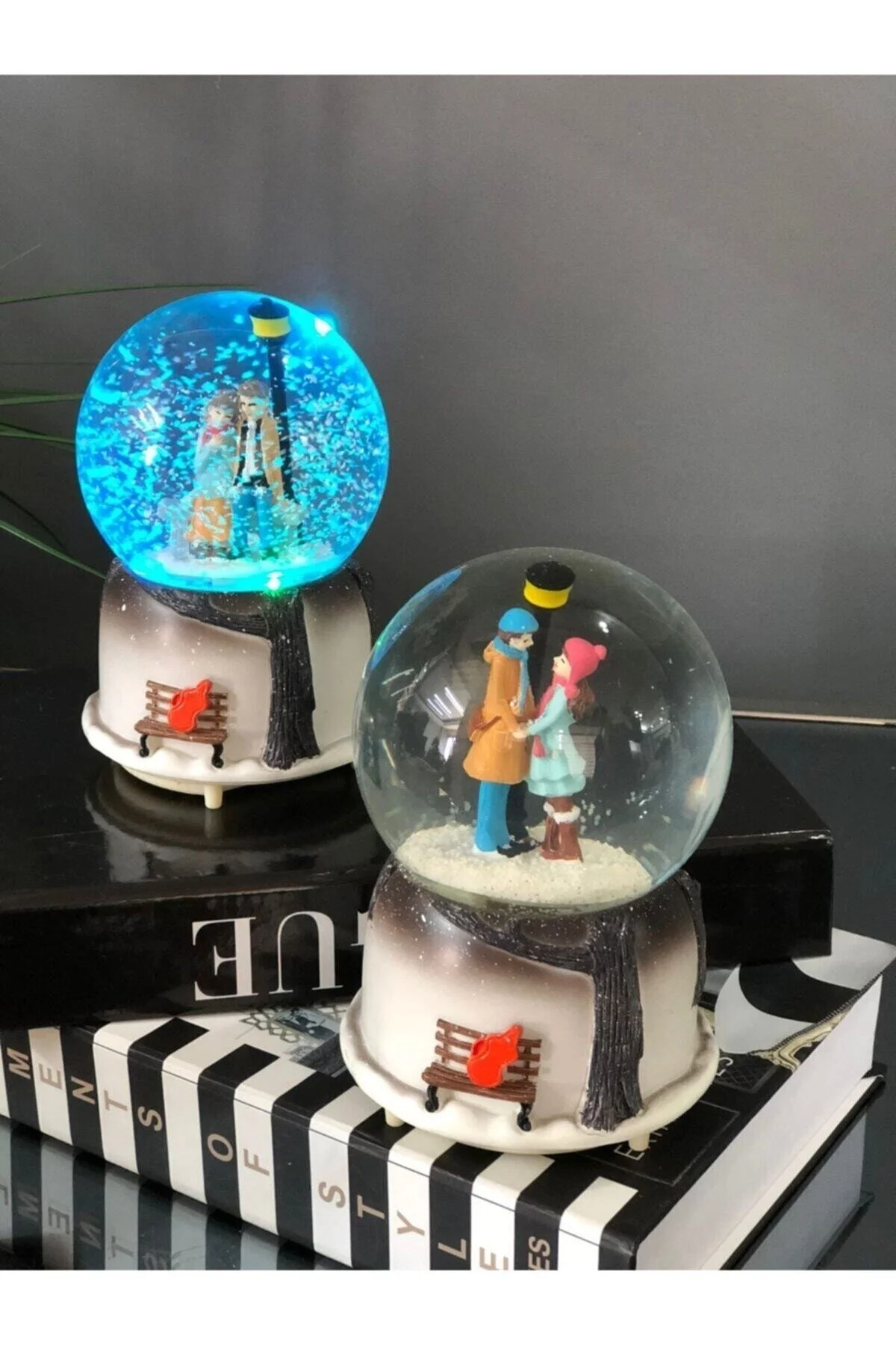 گوی برفی موتور برف خودکار موزیکال تغییر رنگ هدیه سال نو SNOW GLOBE سایز بزرگ از ترکیه Masalsı Concept