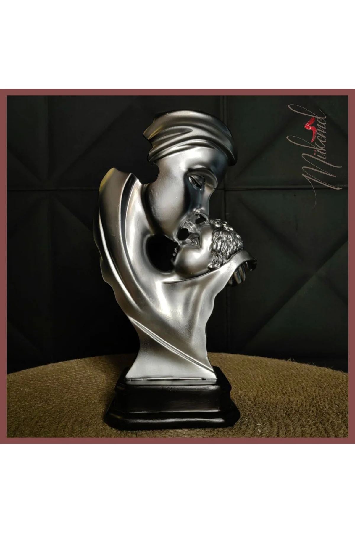اشیاء دکوراتیو و مجسمه مشکی پسرانه دخترانه بچگانه Mother Kissing the Baby Figur شی تزئینی تزئین میز لوازم اتاق نشیمن نوزاد Mukemel