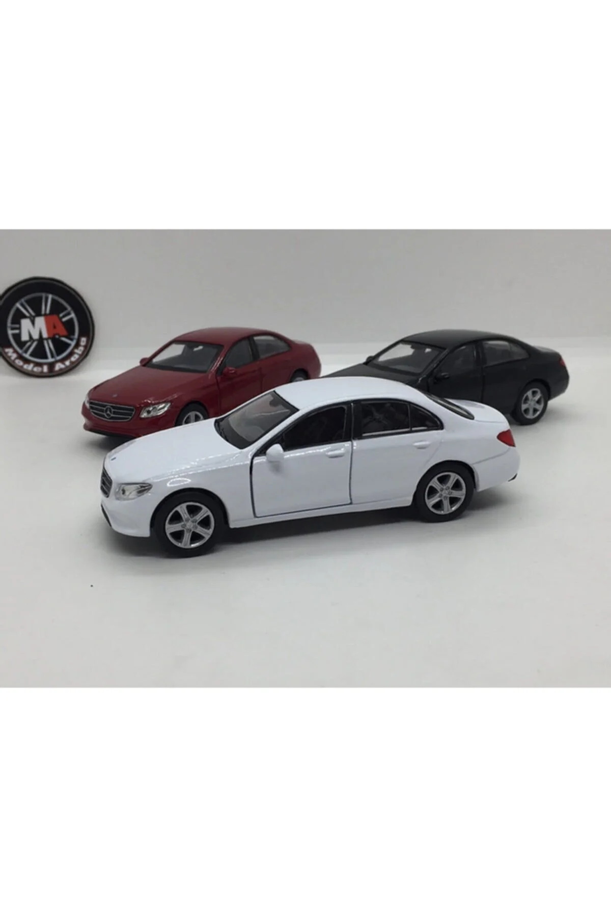 ماشین اسباب بازی مرسدس بنز E CLASS METAL CAR WHITE WELLY