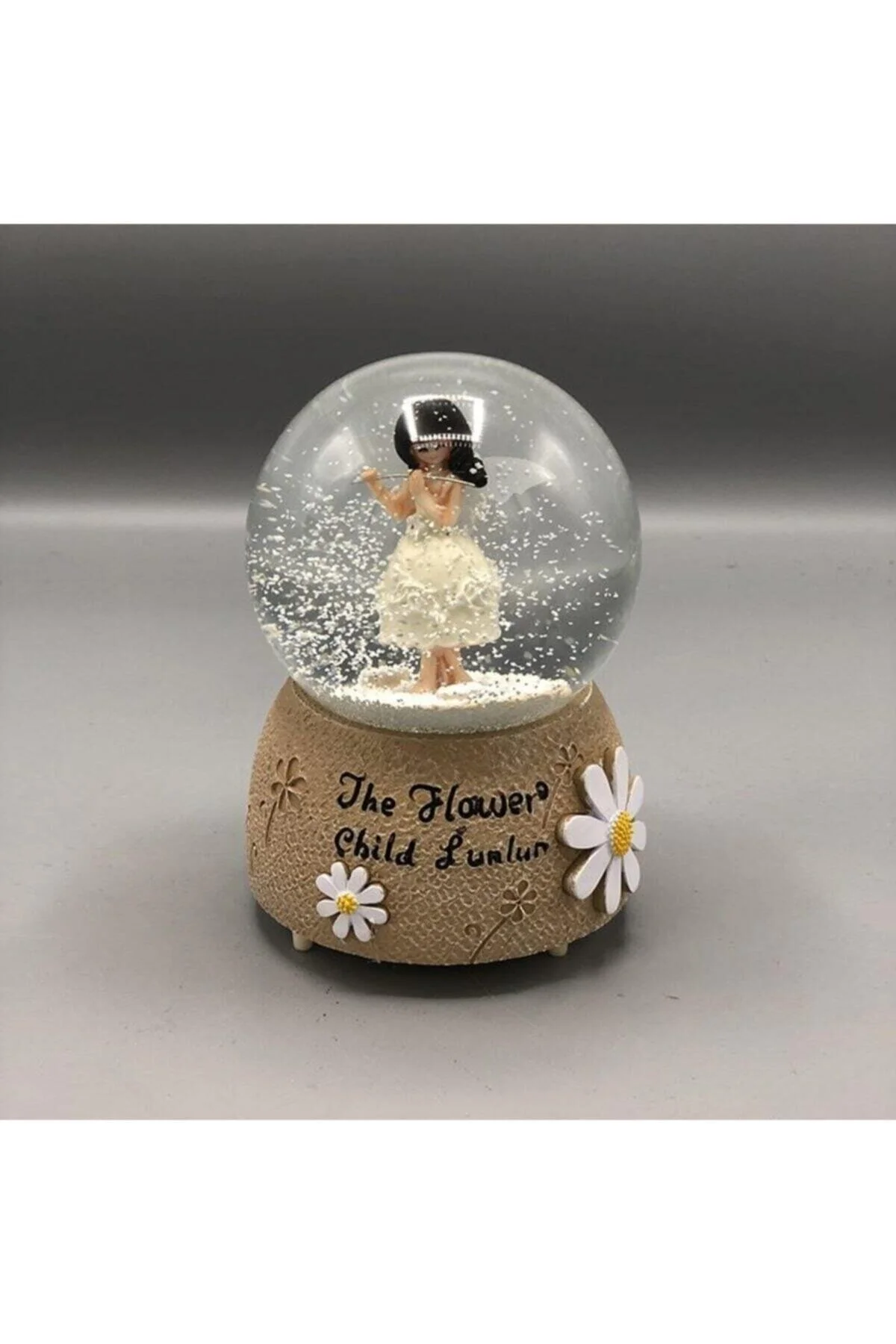گوی برفی دختر دیزی در حال نواختن فلوت روشن و موزیکال SNOW GLOBE از ترکیه Patavat