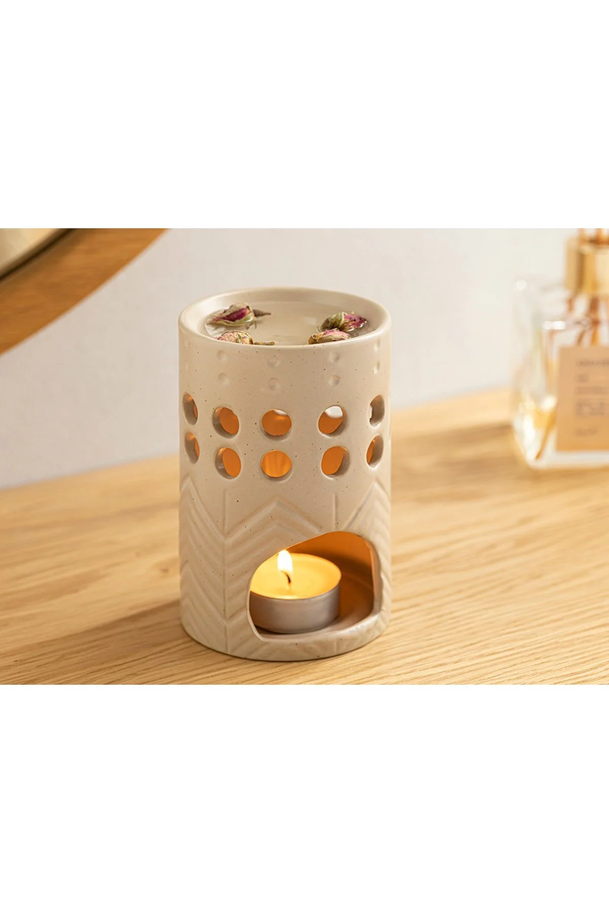 عود و اسانس‌سوز بخور سرامیک NOVIA 8X8X12.1 سانتی متر کرم English Home