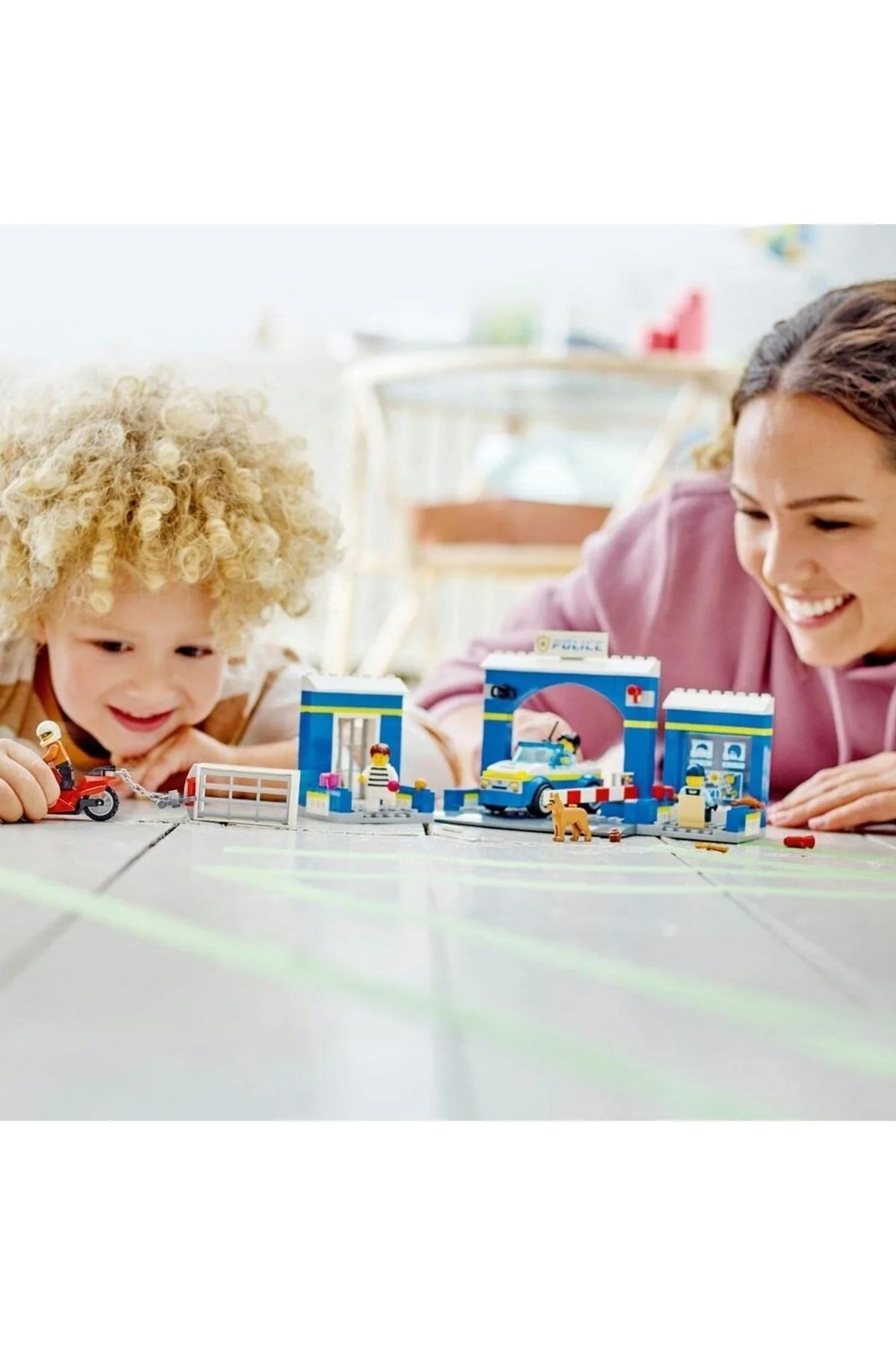 لگو ردیابی ایستگاه پلیس شهر برای کودکان 4 بیش از 60370 مجموعه 172 قطعه اورجینال LEGO
