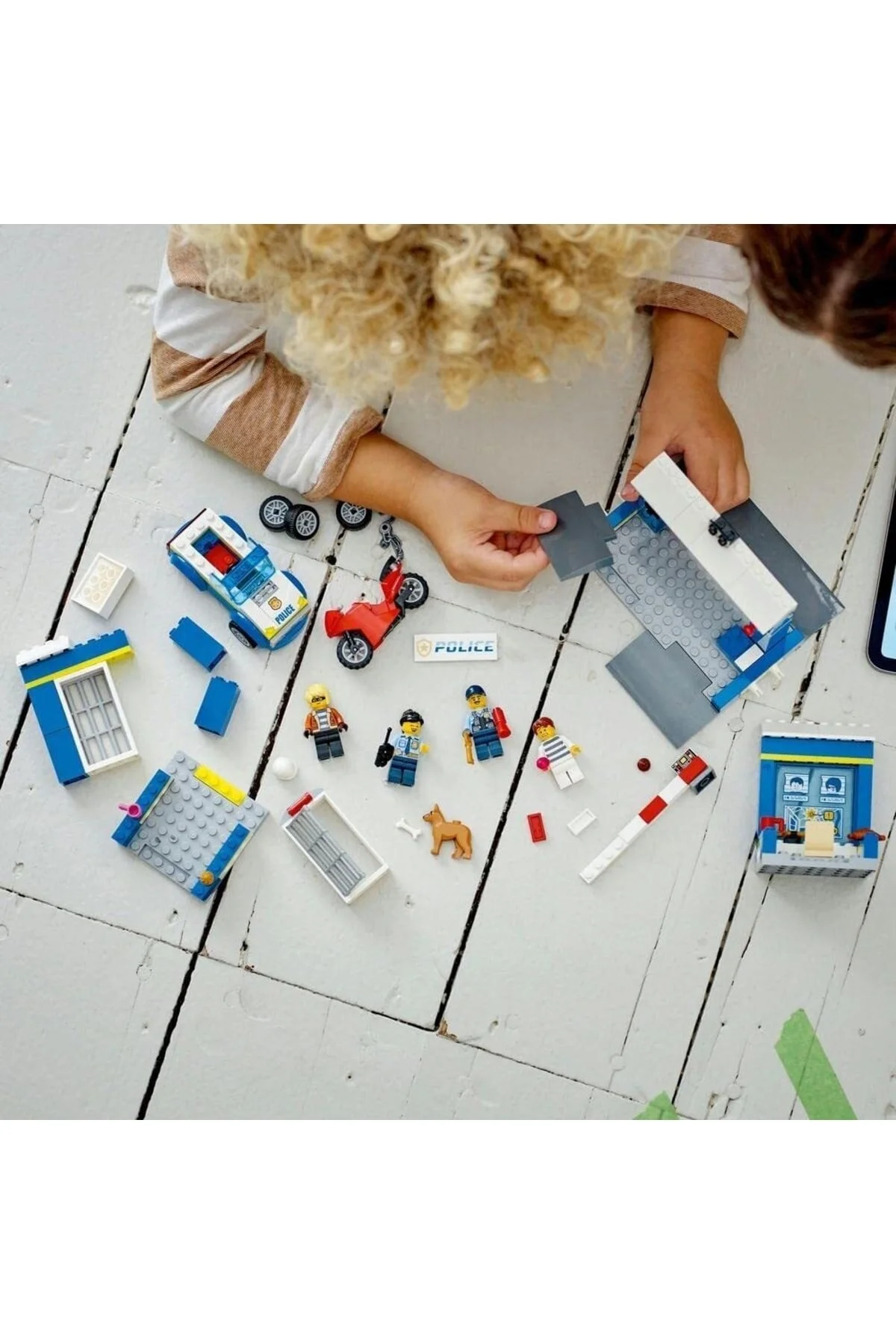 لگو ردیابی ایستگاه پلیس شهر برای کودکان 4 بیش از 60370 مجموعه 172 قطعه اورجینال LEGO