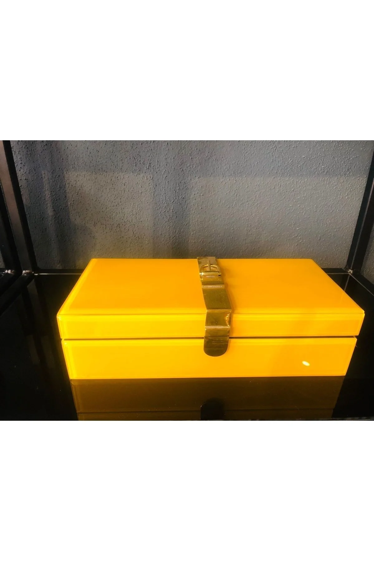 اشیاء دکوراتیو و مجسمه P230.339944 جعبه جواهرات طلای زرد Mikasa Moor