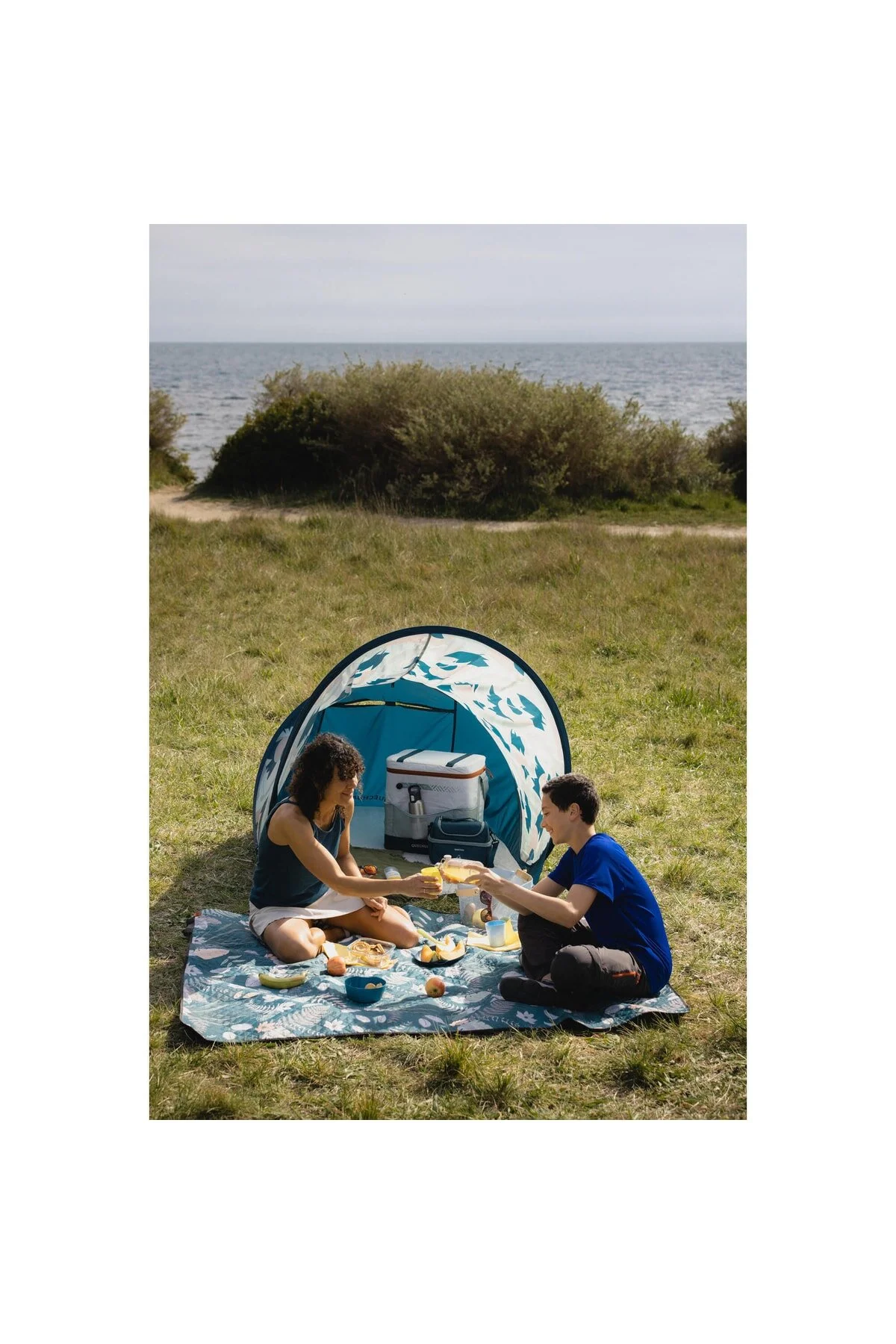 زیرانداز کمپ سبز کمپینگ پوشش اردوگاه پیک نیک 170 X 140 سانتی متر الگوی  Decathlon