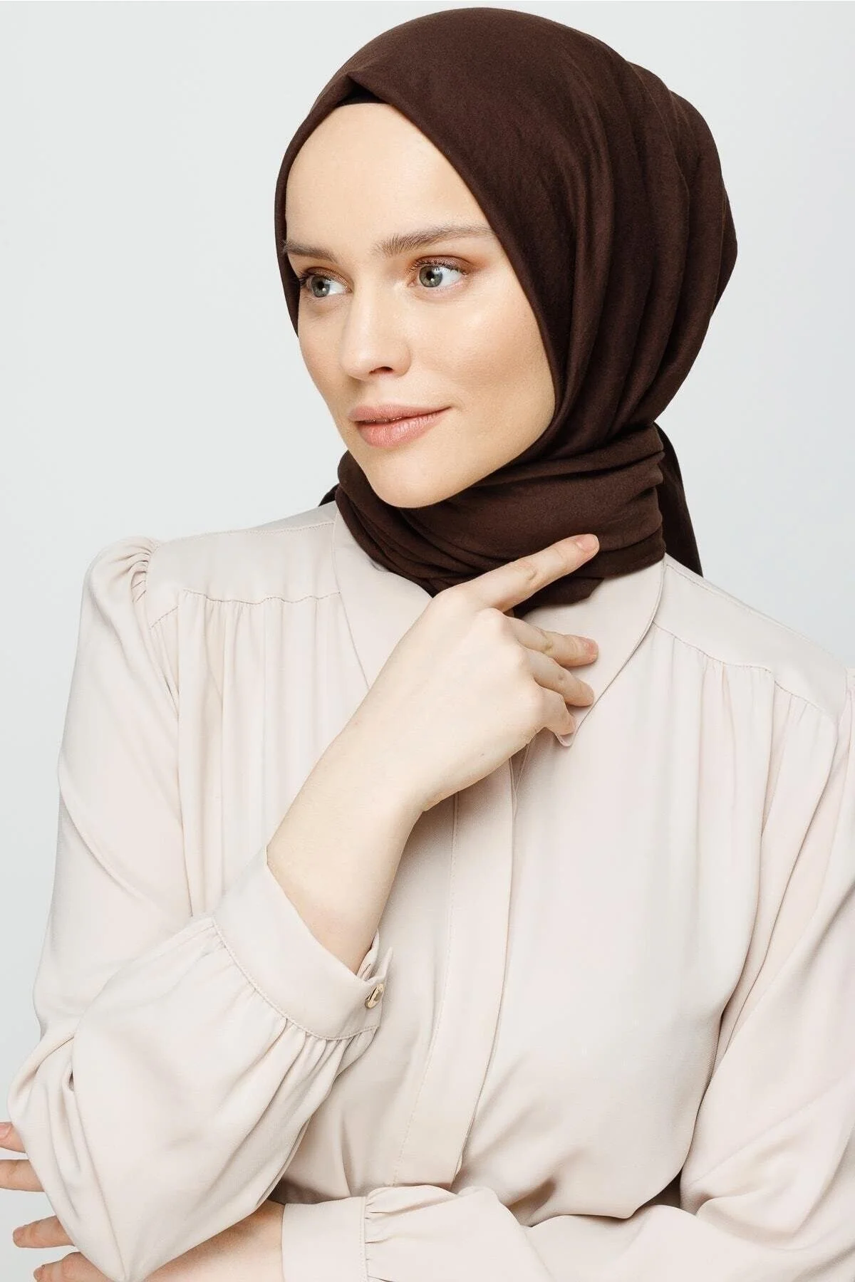 شال کراش نخی قهوه ای تلخ Mooncorn