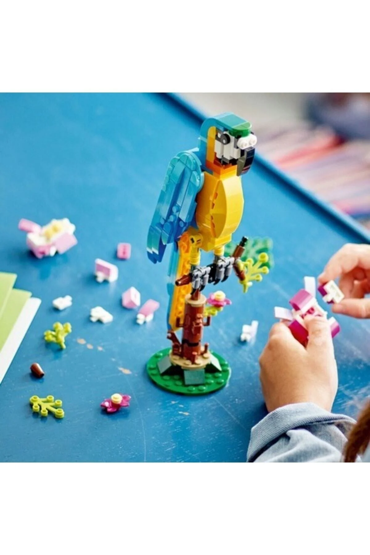 اسباب بازی های آموزشی محصول دارای مجوز JUSTFORFUN CREATOR EXOTIC PARROT 31136 اورجینال LEGO