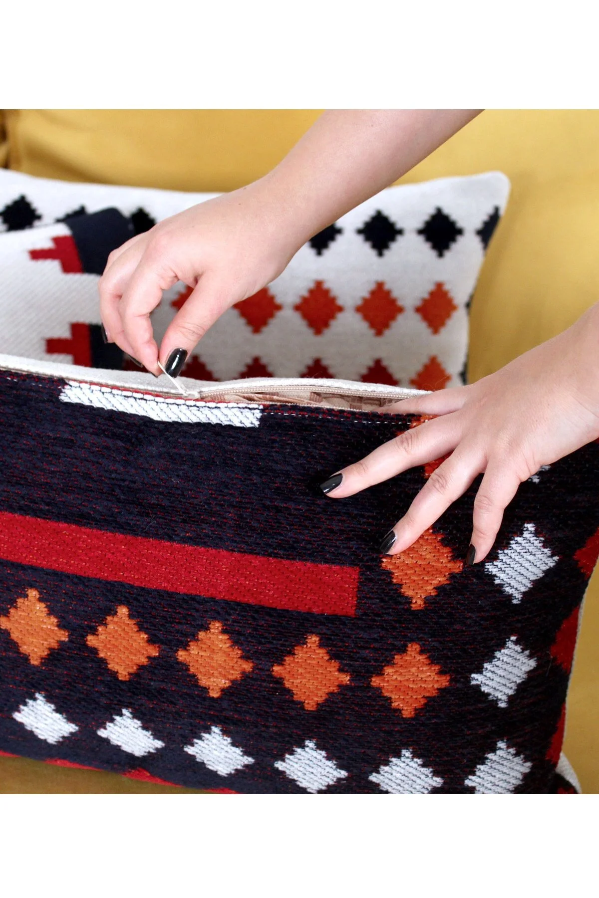 کوسن و کاور بالش KILIM RUSTIC HITTITE اورجینال Lorence Home