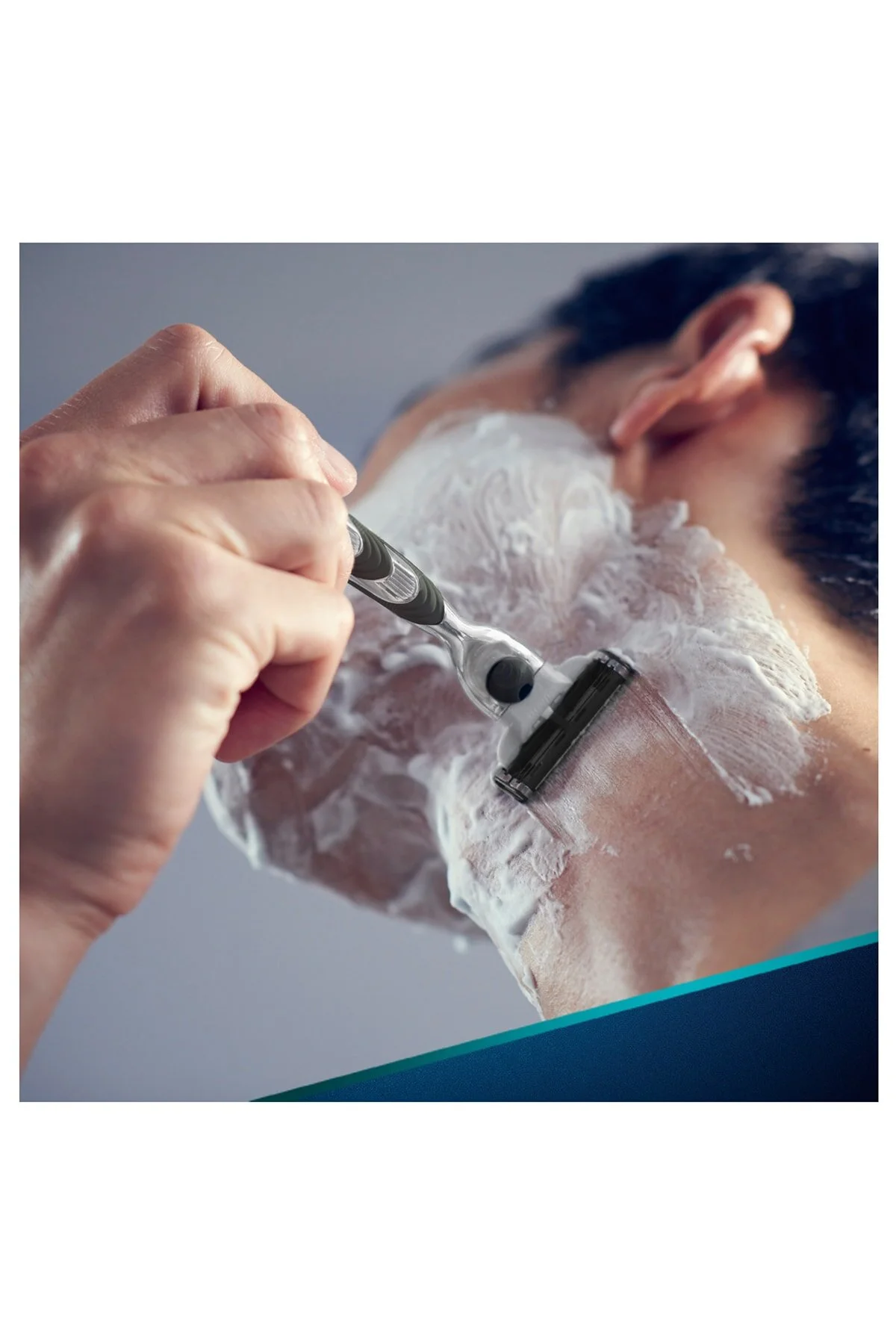 Gillette تیغ اصلاح مراقبت شده 18 تایی بسته بندی کارتنی