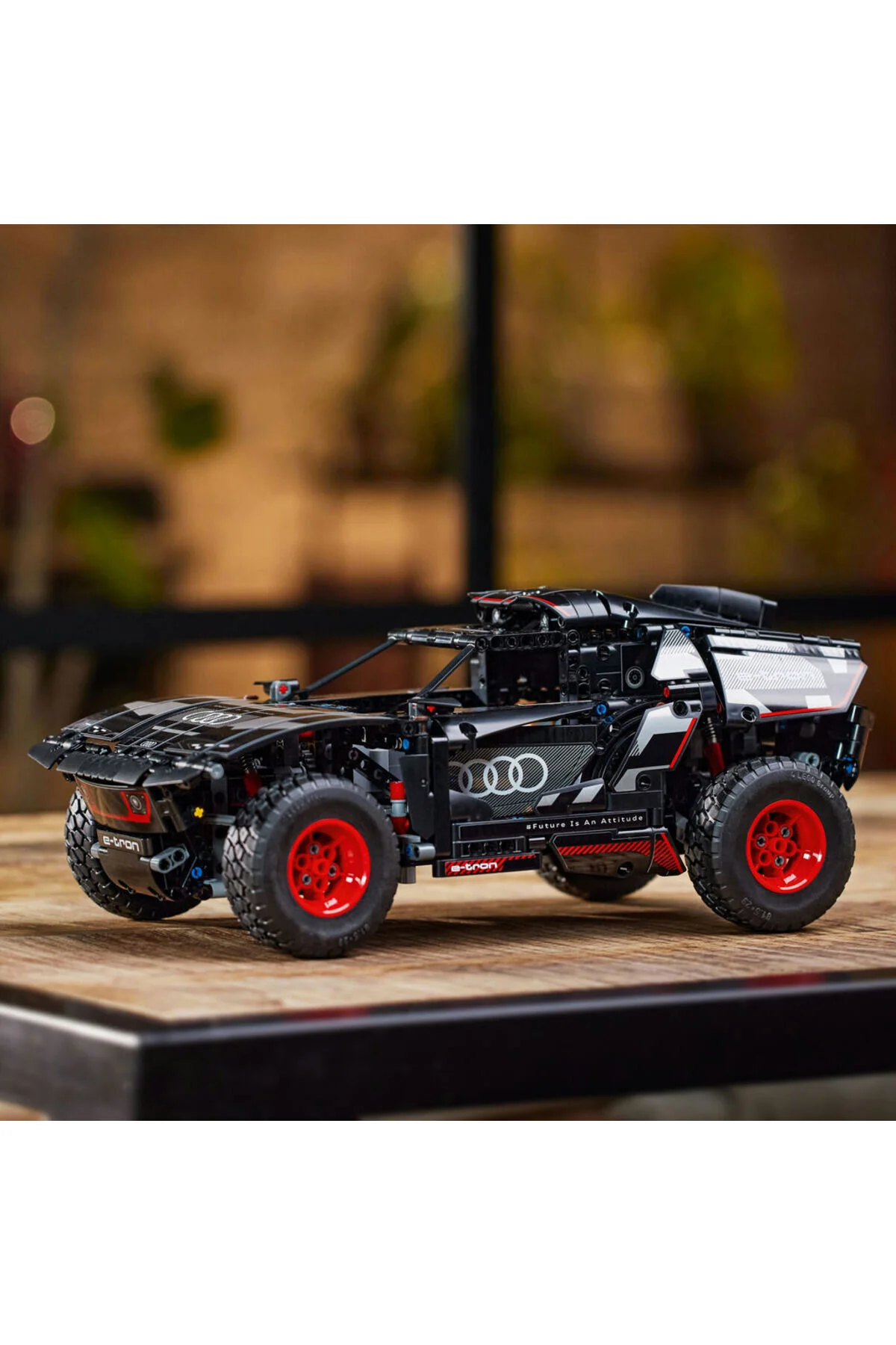 لگو و اسباب بازی های ساخت محور تکنیک AUDI RS Q E TRON 42160 LEGO