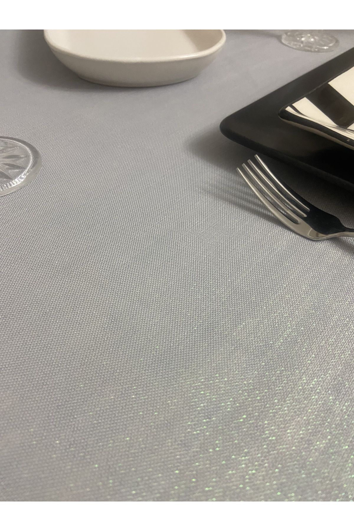 رومیزی خاکستری توری نگاه دقیق و نقره ای سفره 25 قطعه  Zeren Home