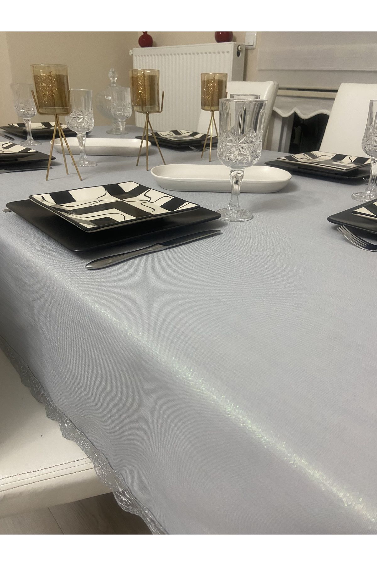 رومیزی خاکستری توری نگاه دقیق و نقره ای سفره 25 قطعه  Zeren Home