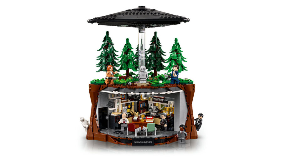 مجموعه ساختنی لگو LEGO Ideas مدل 21369 The X-Files، ۱۴۷۸ قطعه با ۸ مینی‌فیگور
