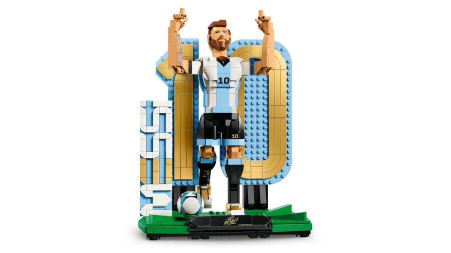 مجموعه ساختنی و نمایشی فوتبال لیونل مسی از لگو LEGO، سری ادیشنز، مدل 43015، 958 قطعه، حداقل سن 12 سال